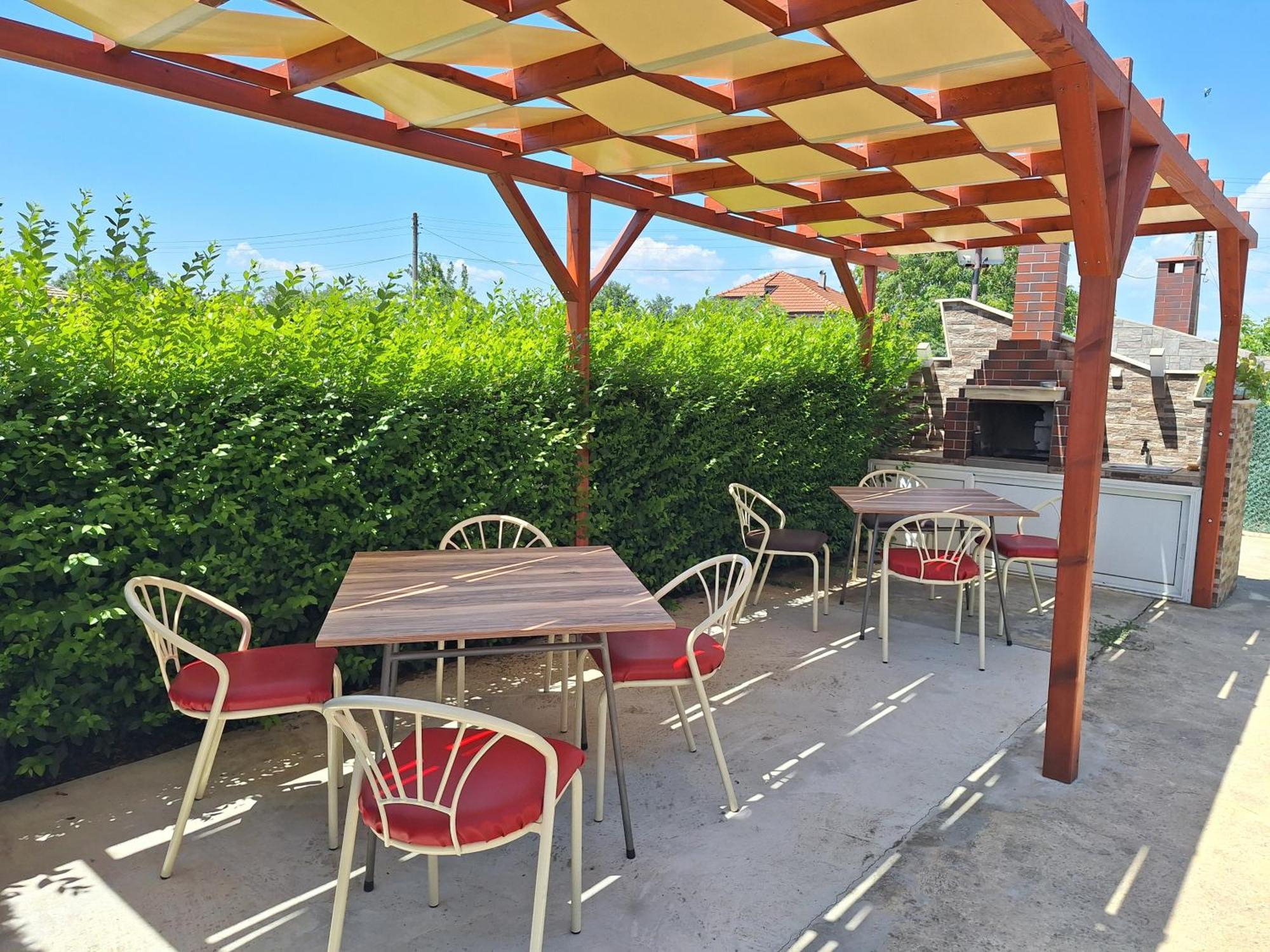 Guest House Valiland Bulgarevo Ngoại thất bức ảnh