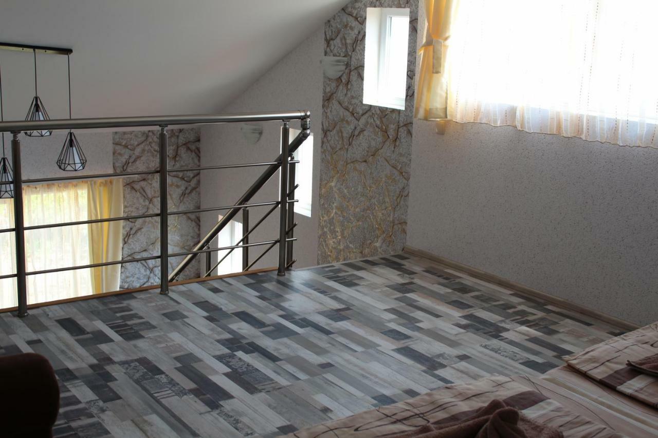 Guest House Valiland Bulgarevo Ngoại thất bức ảnh