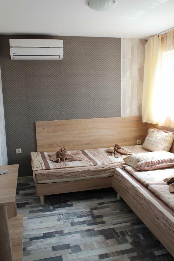Guest House Valiland Bulgarevo Ngoại thất bức ảnh