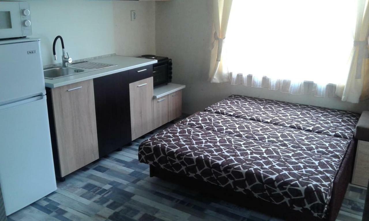 Guest House Valiland Bulgarevo Ngoại thất bức ảnh