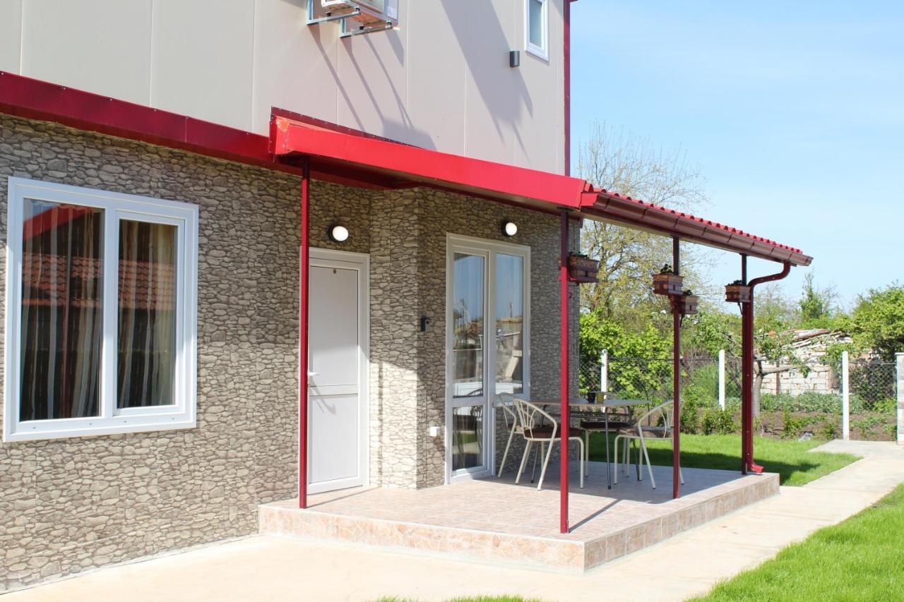 Guest House Valiland Bulgarevo Ngoại thất bức ảnh